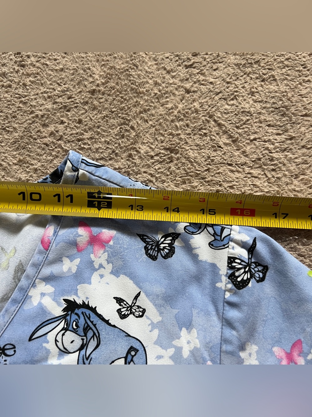 Disney Eeyore Scrub Top Medical Nursing Healthcare Utility Nurse Cute Retro Sz S - Picture 4 of 8